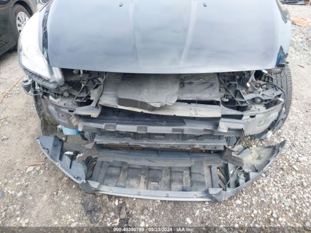 1FMCU0G99GUA31719 Ford ESCAPE SE
