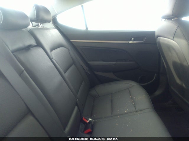 Hyundai Elantra Limited 2017 5NPD84LF6HH120272 Image 8