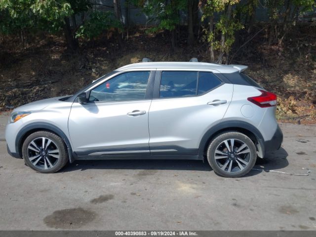 3N1CP5CU4JL532413 Nissan KICKS SR