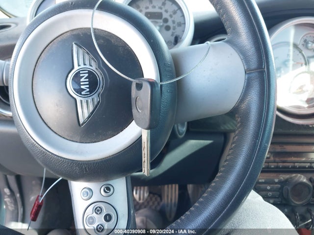 2005 MINI COOPER S WMWRE33585TD99005 Photo 10