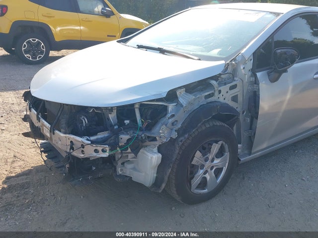 Chevrolet Cruze Ls Auto 2018 1G1BC5SM1J7102308 Image 6