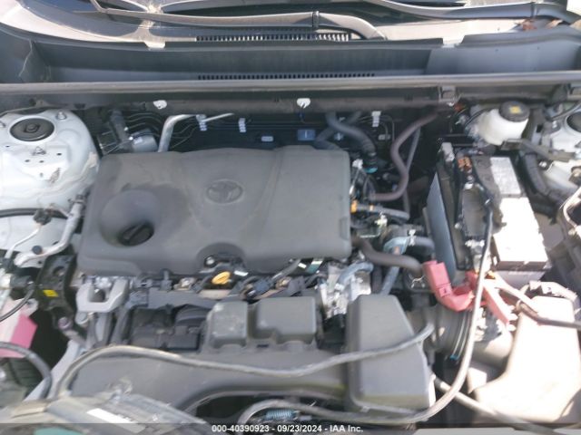 2T3H1RFVXRC264831 Toyota RAV4 LE