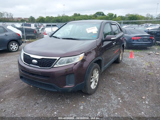 KIA SORENTO LX 2014 5XYKT3A66EG458048 Image 2