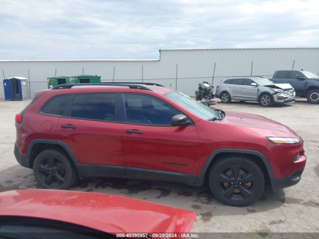 1C4PJLAB7HW571698 Jeep Cherokee Altitude Fwd
