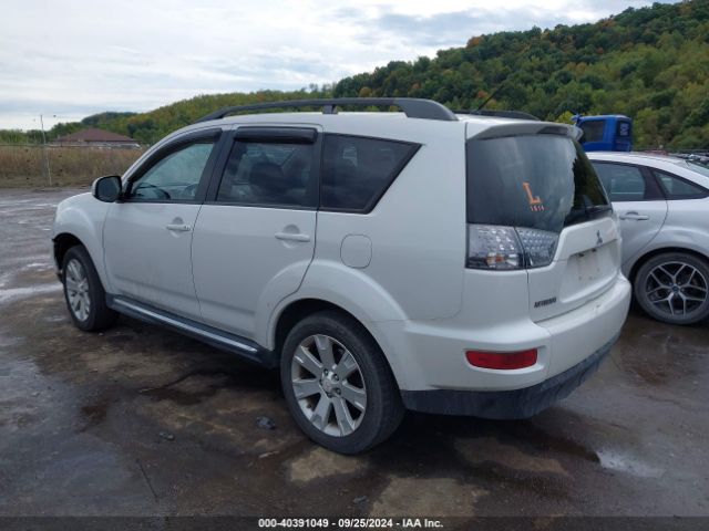 2010 MITSUBISHI OUTLANDER JA4AT3AW2AZ012531 Photo 2