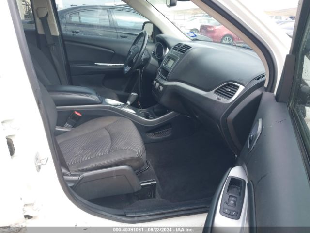 3C4PDCAB1JT517946 Dodge JOURNEY SE