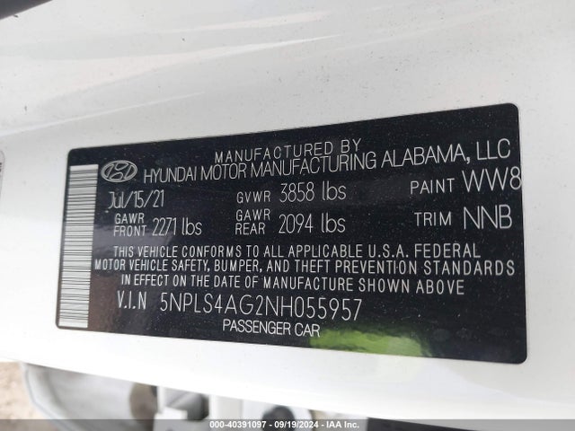 5NPLS4AG2NH055957 Hyundai ELANTRA SEL