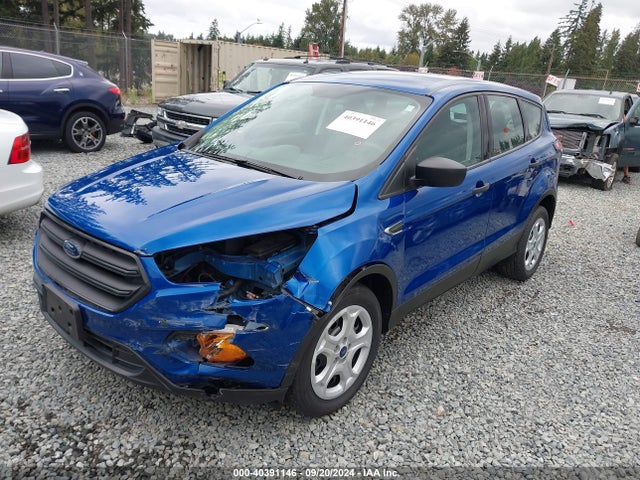 Ford ESCAPE S 2018 1FMCU0F71JUD60387 Image 2