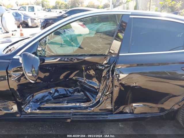 KMTG34TA2NU086267 Genesis G70 2.0t Rwd