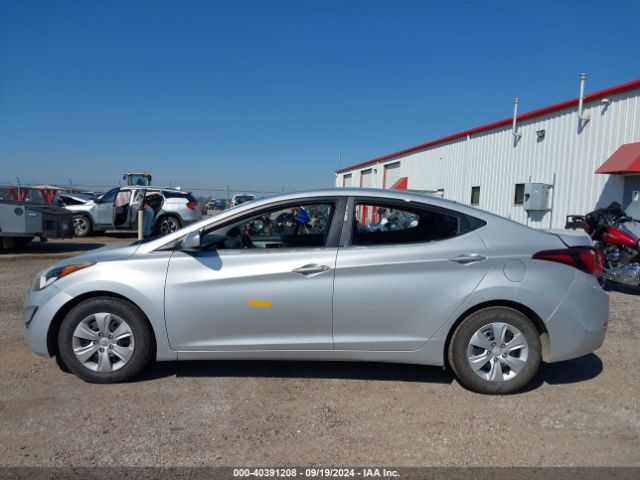 5NPDH4AE2GH776476 Hyundai ELANTRA SE