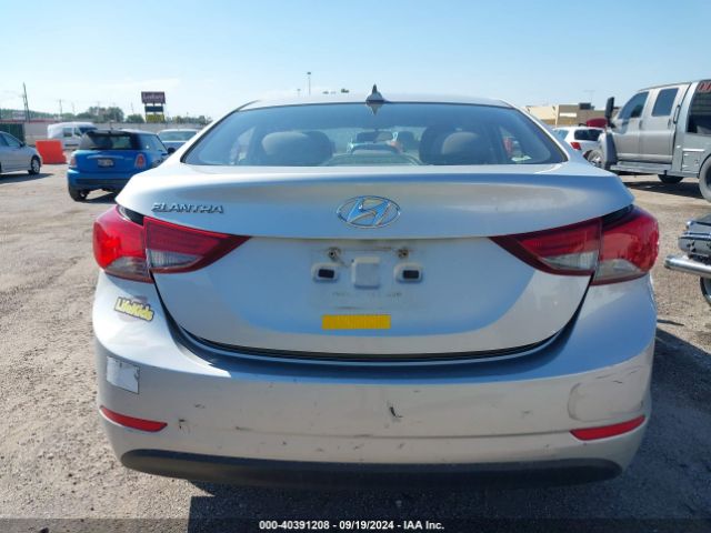 5NPDH4AE2GH776476 Hyundai ELANTRA SE