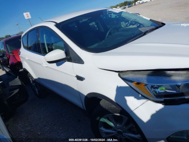 1FMCU9GD8HUB82626 Ford ESCAPE SE