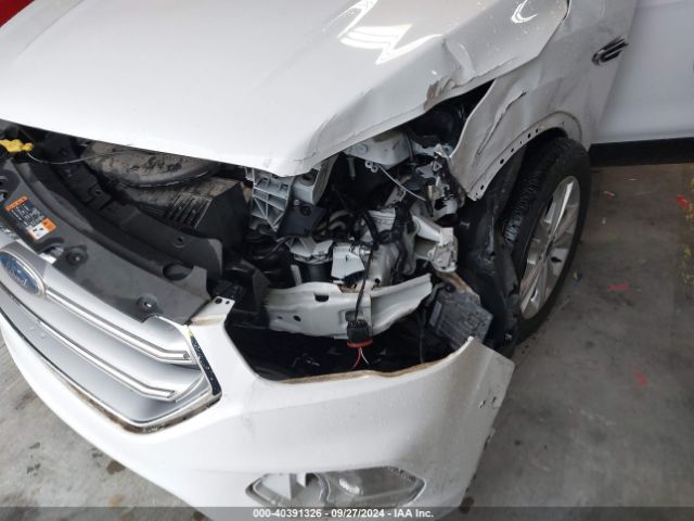 1FMCU9GD8HUB82626 Ford ESCAPE SE