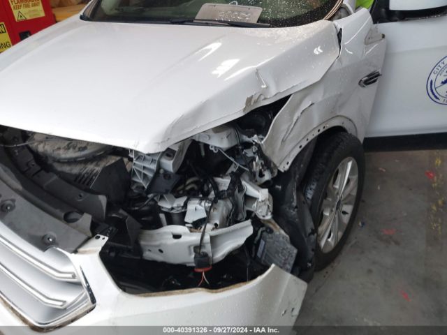 1FMCU9GD8HUB82626 Ford ESCAPE SE