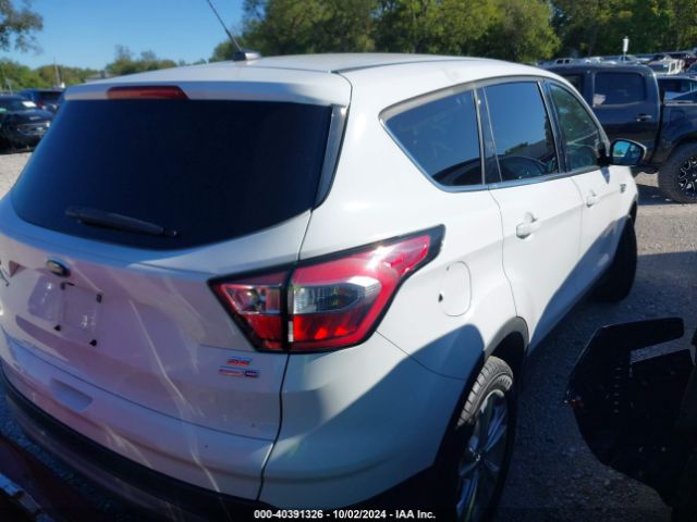 1FMCU9GD8HUB82626 Ford ESCAPE SE
