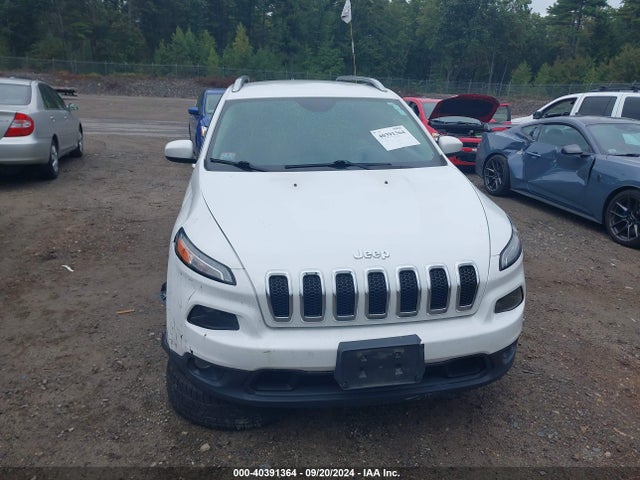 1C4PJMCB7HW633359 Jeep Cherokee Latitude 4x4