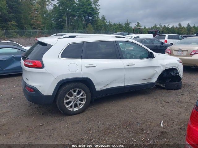 1C4PJMCB7HW633359 Jeep Cherokee Latitude 4x4