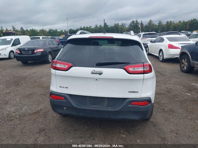 1C4PJMCB7HW633359 Jeep Cherokee Latitude 4x4