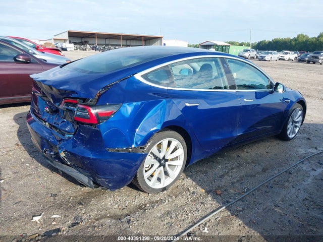 2018 TESLA MODEL 3 5YJ3E1EB5JF117414 Photo 3