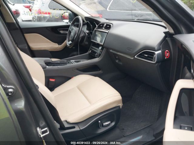 SADCJ2FX1KA368697 Jaguar F-pace 25t Premium