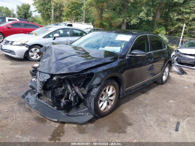 1VWAT7A3XHC072151 Volkswagen Passat 1.8t S