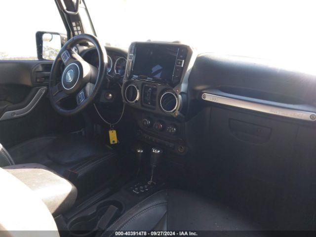 1C4BJWEG3FL645165 Jeep Wrangler Unlimited Sahara