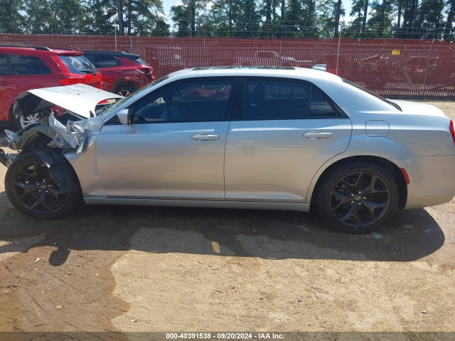 Chrysler 300 S 2022 2C3CCABGXNH167641 Image 15