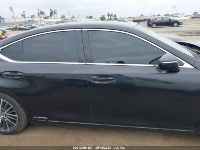 58ADA1C14NU026534 Lexus ES 300H