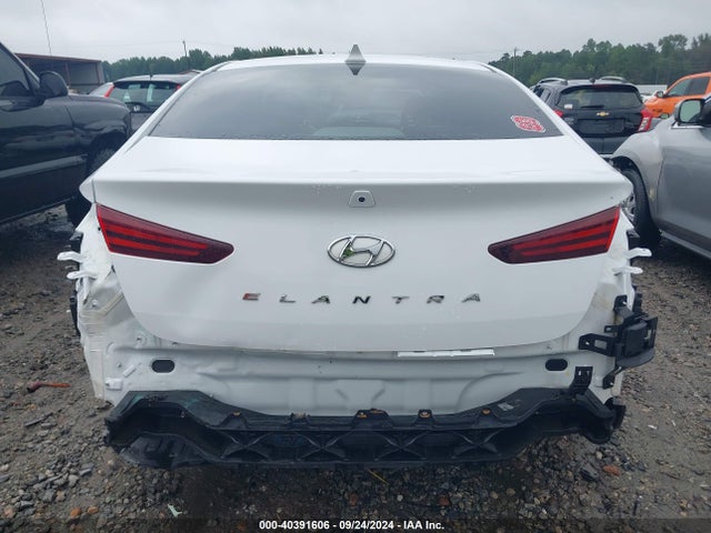 Hyundai ELANTRA SEL 2019 5NPD84LF4KH413465 Image 17