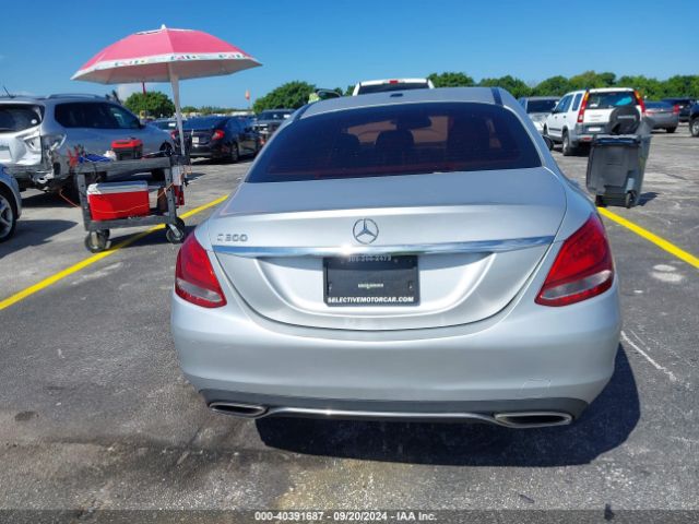 55SWF4JB9GU172215 Mercedes-Benz C 300 Luxury/sport