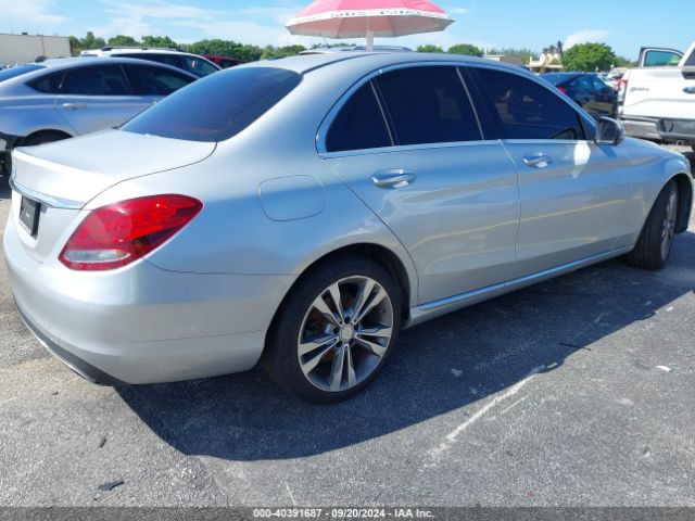 55SWF4JB9GU172215 Mercedes-Benz C 300 Luxury/sport