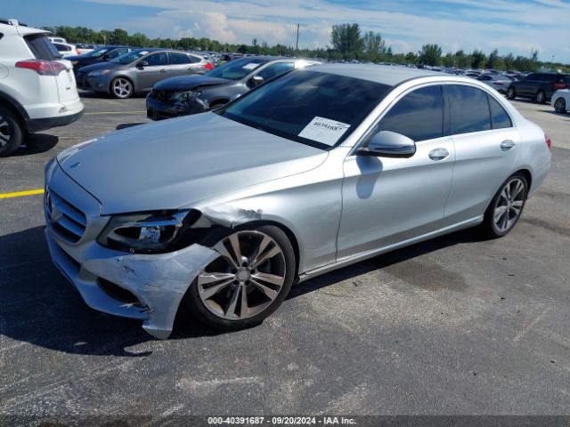 55SWF4JB9GU172215 Mercedes-Benz C 300 Luxury/sport