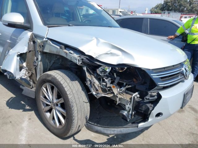 WVGAV3AX5EW042442 Volkswagen TIGUAN SE