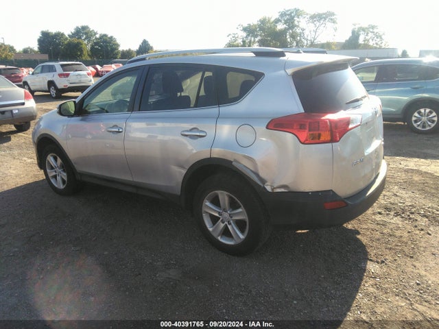 Toyota Rav4 Xle 2014 JTMRFREV3EJ006410 Image 3