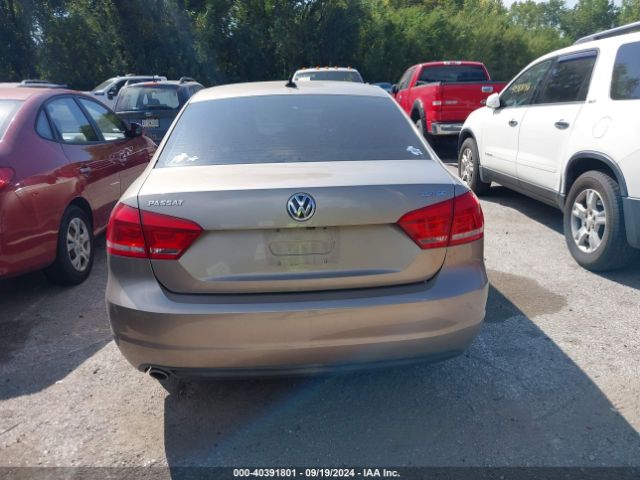 1VWBV7A39FC055224 Volkswagen Passat 2.0l Tdi Se