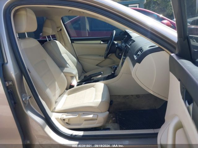 1VWBV7A39FC055224 Volkswagen Passat 2.0l Tdi Se