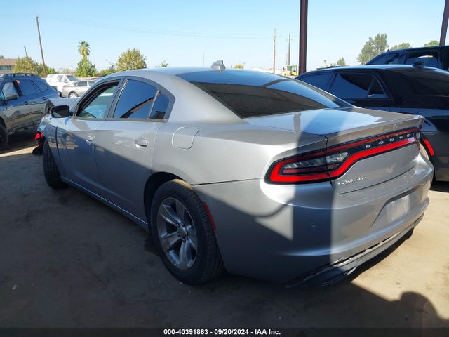 2C3CDXHG3JH215997 Dodge Charger Sxt Plus Rwd