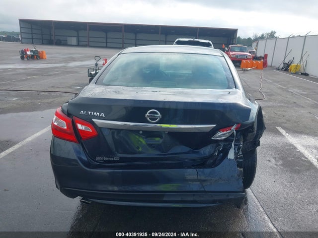 Nissan Altima 2.5 S 2017 1N4AL3AP1HN364277 Image 17