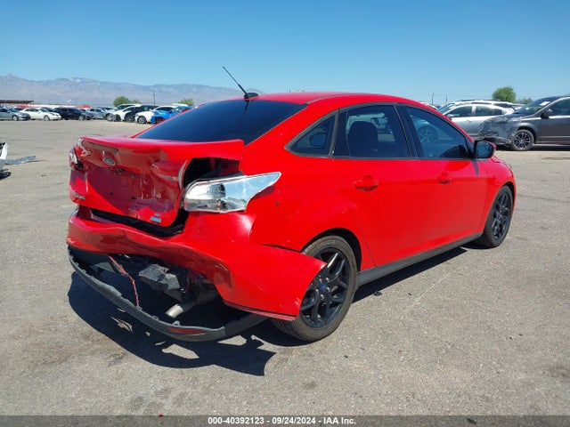 Ford FOCUS SE 2016 1FADP3FE6GL263058 Image 4