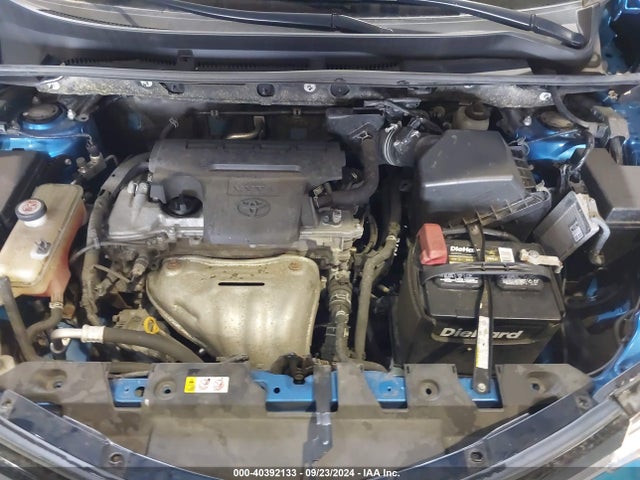 Toyota RAV4 LE 2018 JTMBFREV3JJ254409 Image 10