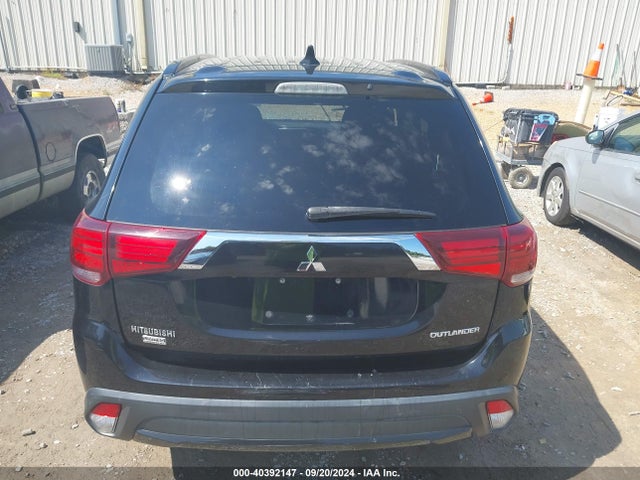 Mitsubishi Outlander Le 2018 JA4AD3A38JZ019664 Image 17