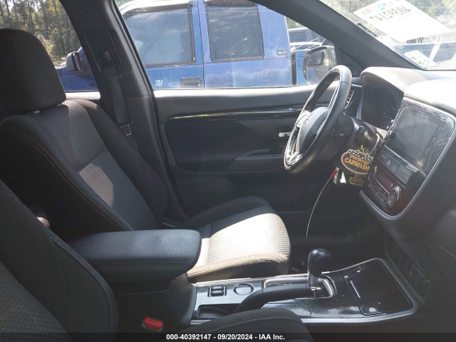 2018 MITSUBISHI OUTLANDER JA4AD3A38JZ019664 Photo 4