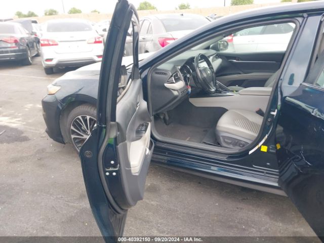 4T1B11HK3KU683028 Toyota CAMRY SE