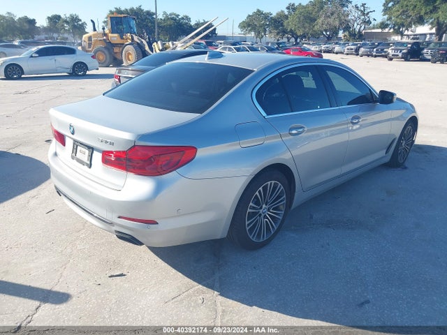 WBAJE5C53JWA96747 BMW 540I