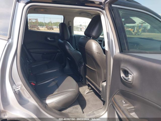 3C4NJCCB2KT637818 Jeep Compass Limited Fwd