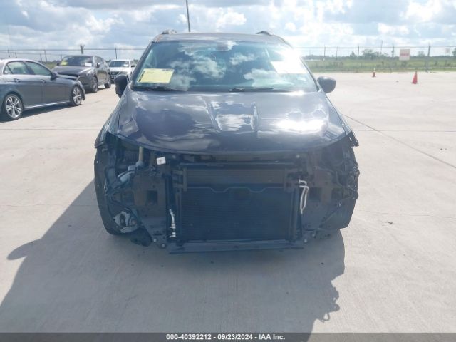 2C4RC1DG5LR260738 Chrysler Voyager Lxi
