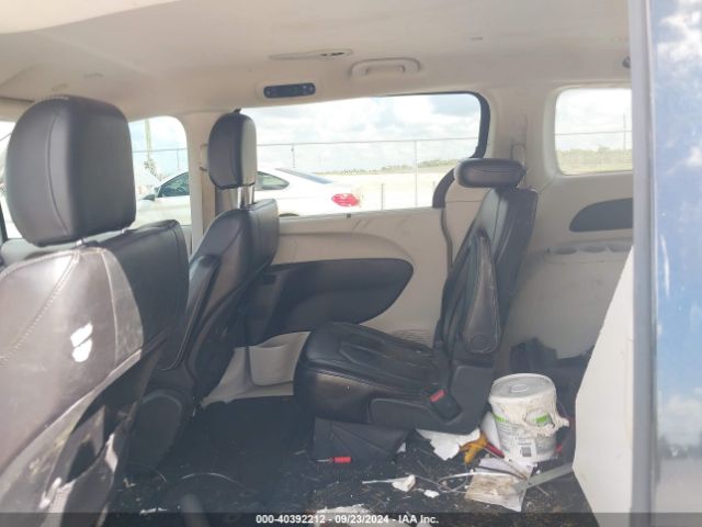 2C4RC1DG5LR260738 Chrysler Voyager Lxi
