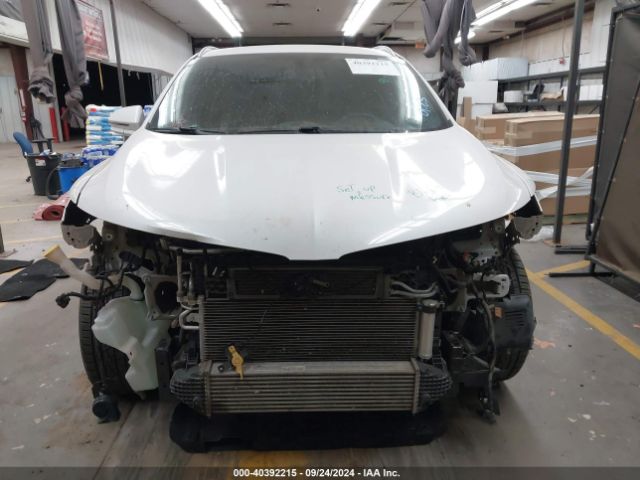 5LMCJ2C9XHUL35716 Lincoln MKC SELECT