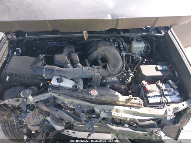 Toyota 4RUNNER SR5 2018 JTEBU5JR6J5562766 Image 10