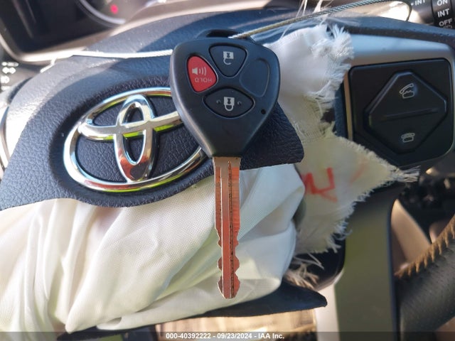 Toyota 4RUNNER SR5 2018 JTEBU5JR6J5562766 Image 11